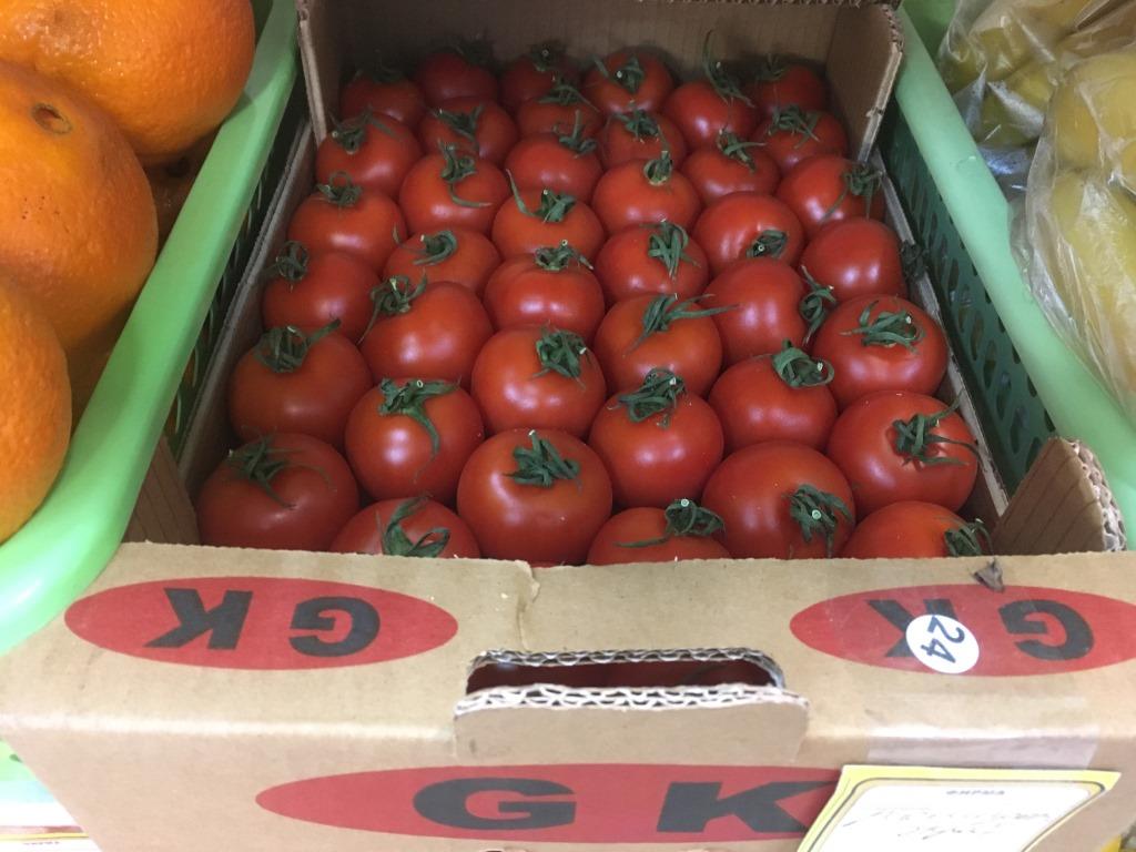 помидоры из магазина
